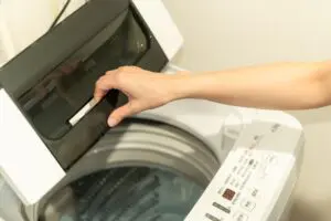 冷蔵庫や洗濯機の水抜きをする