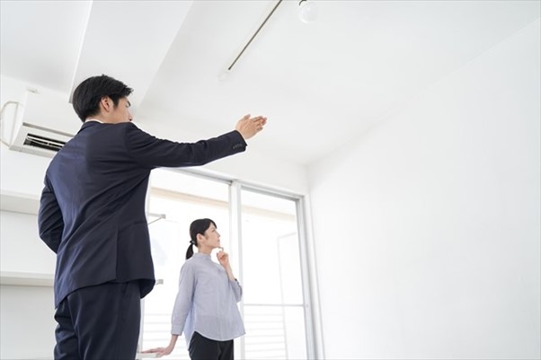内見 業者 女性