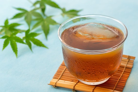 引越しの訪問見積もりではお茶を出すべき？飲み物やお菓子は必要？
